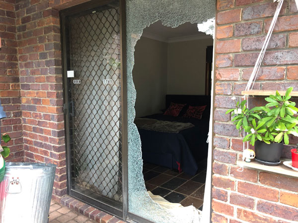 Glass Repairs Carindale